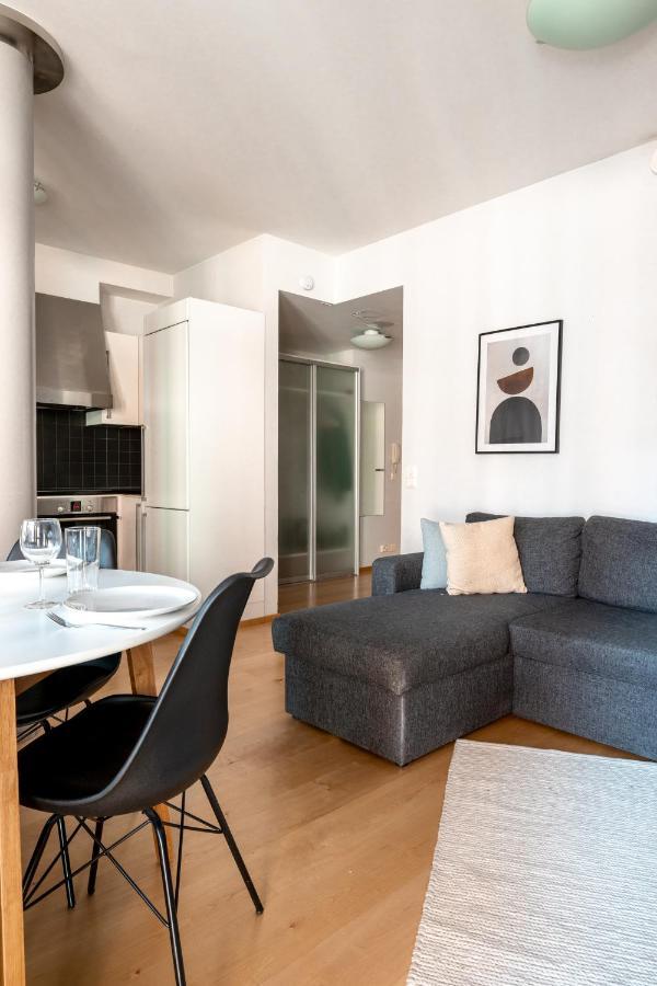 2Ndhomes Stylish 1Br Home With Balcony And Sauna In Kamppi Center Helsinki Dış mekan fotoğraf